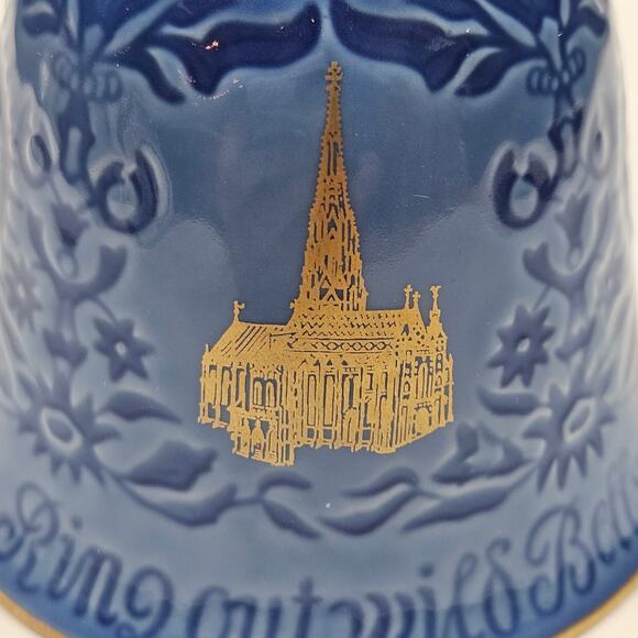 1982 Bing & Grondahl annual bell 1982 Collectible St. Stephan's Cathedral Vienna - Picture 7 of 7